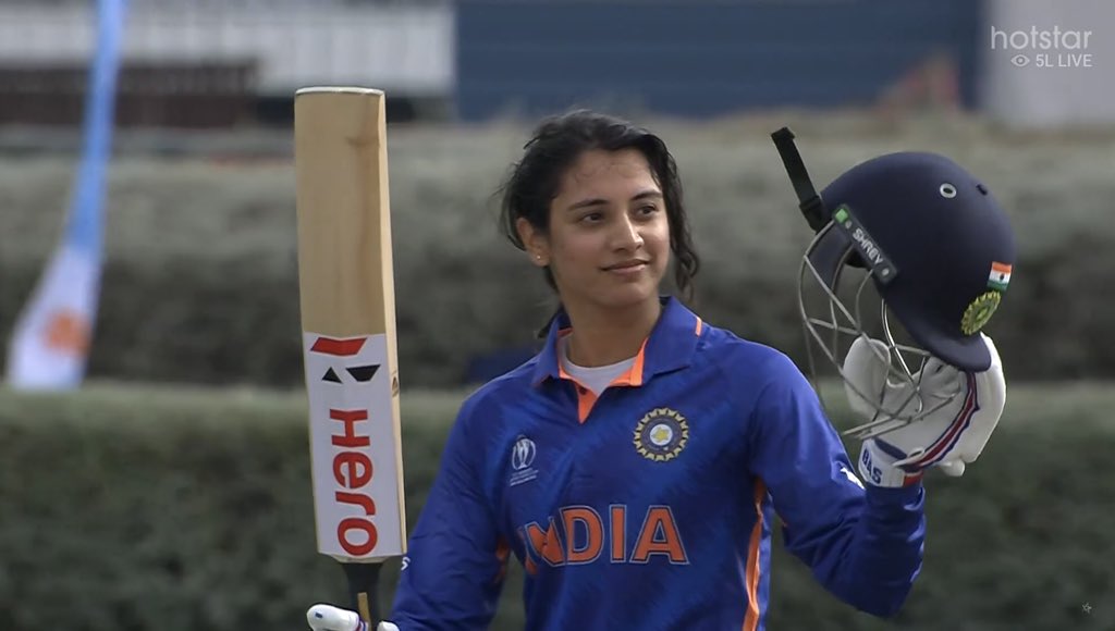 Women’s World Cup: Smriti Mandhana’s Special Gesture for Harmanpreet Kaur Goes Viral on Twitter