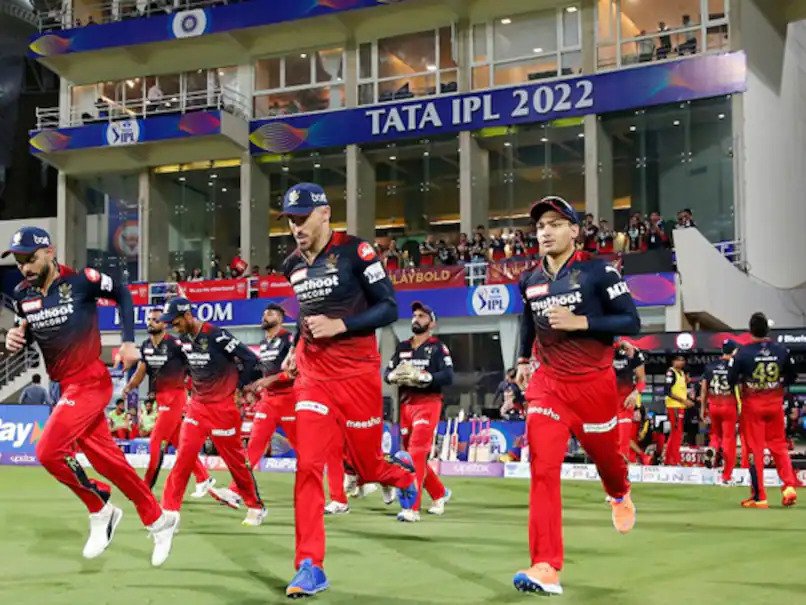 “Won’t Qualify If…”: Aakash Chopra’s Big Statement On RCB’s IPL 2022 Future